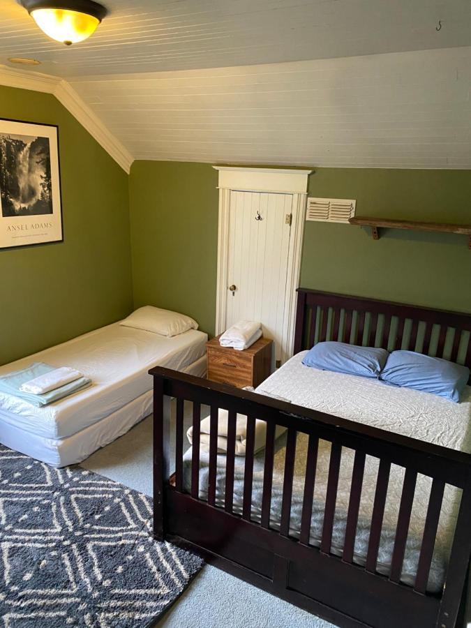 The Hostel California Bishop Bagian luar foto