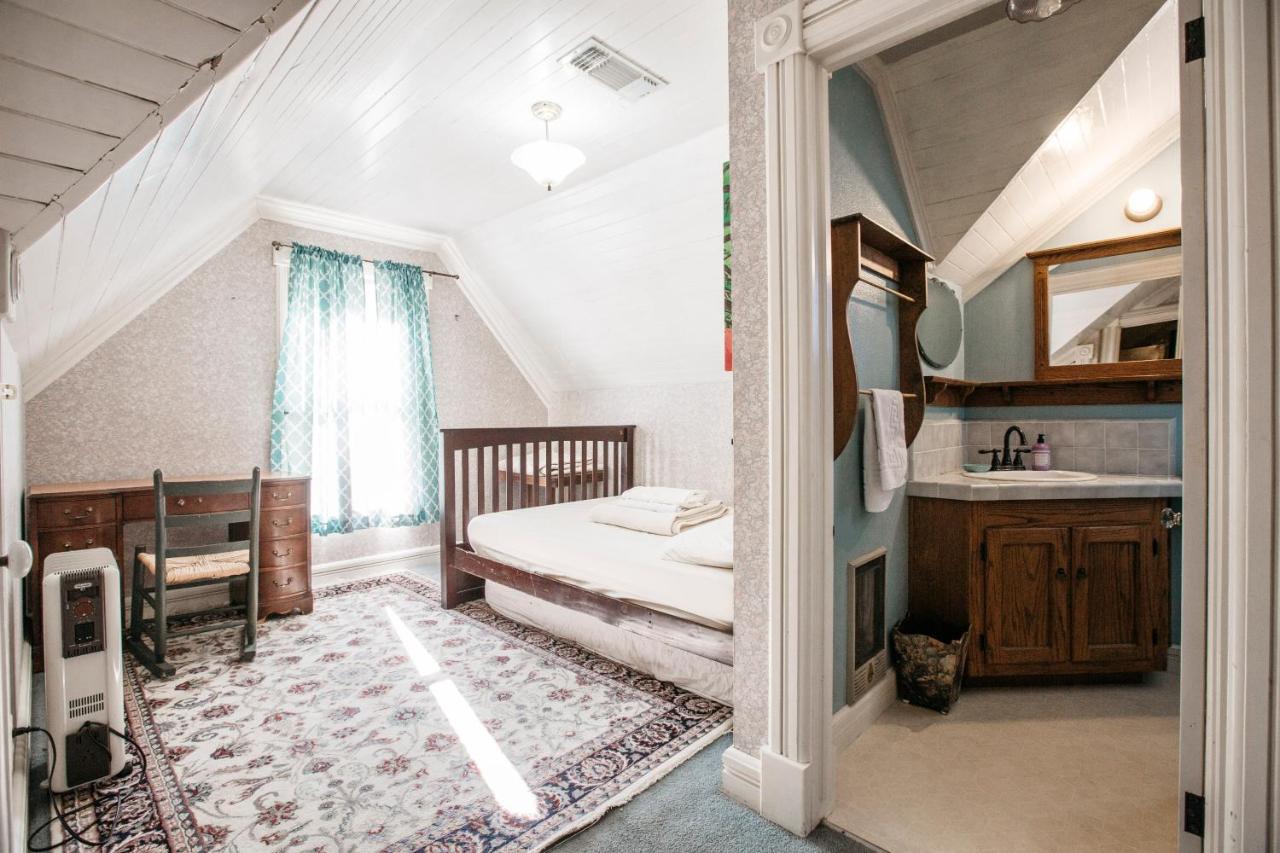 The Hostel California Bishop Bagian luar foto